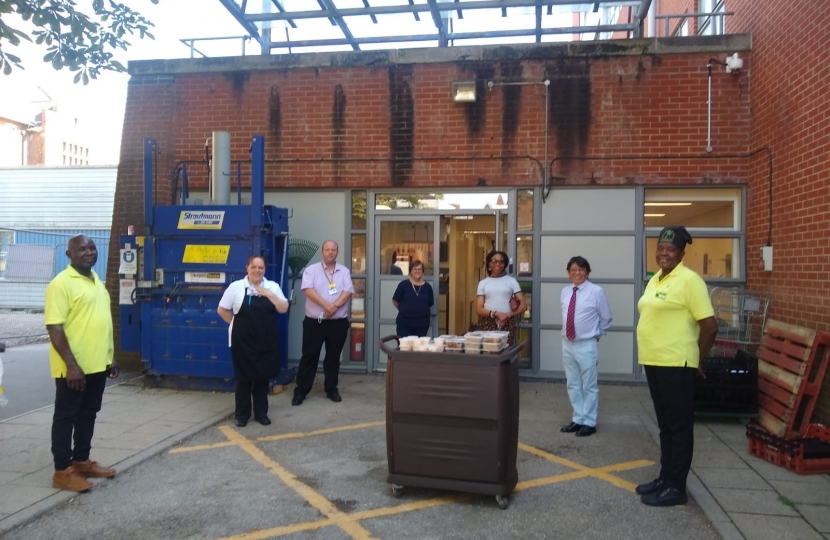 Councillors Gloria Opara and Tashi Bhutia, along with staff and volunteers, providing meals to NHS staff