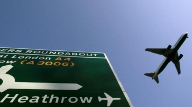 Heathrow Sign and Plane - Credit to Reuters