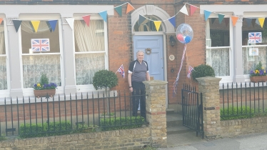 Councillor Tranter outside his home on VE day